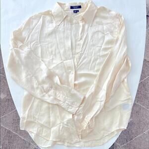 CHAPS Vintage 100% Silk Cream Romantic Button Down Shirt Size 8 / Medium [COPY]